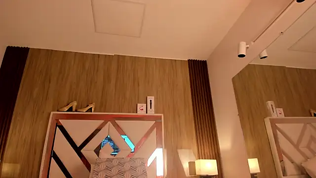 VanessaHard_as live