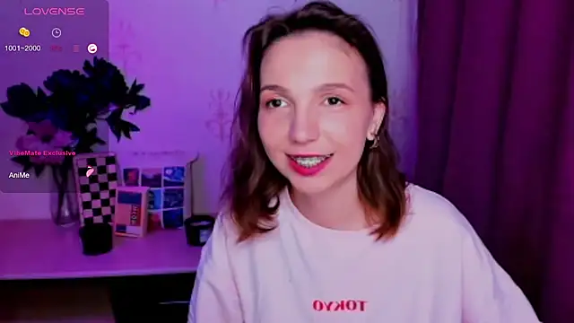 KindHazelHere_ live