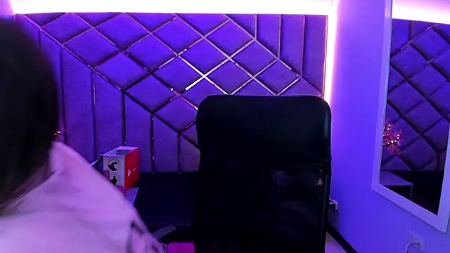 sarah_sweett_ live