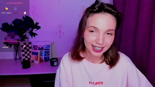 KindHazelHere_ live