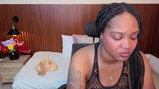 chanel_brunette live