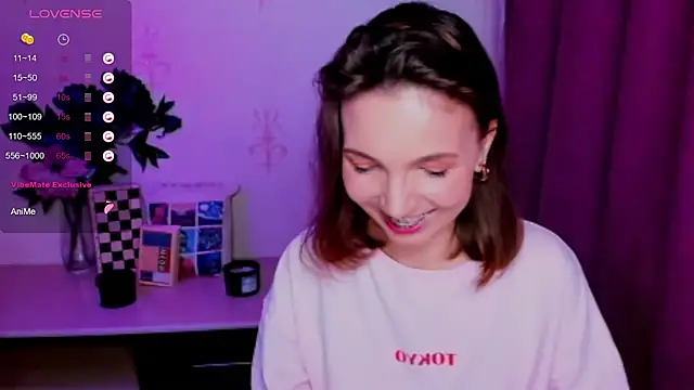 KindHazelHere_ live