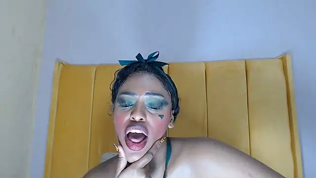 SexyHarleyBlack live