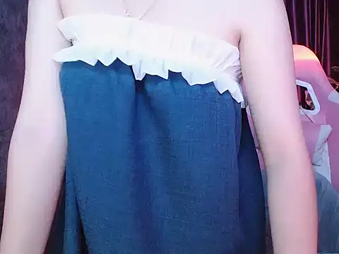 Julie_Ulie live