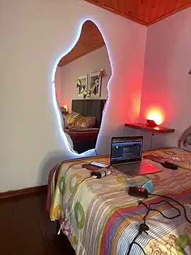 Mia_jenner1 live