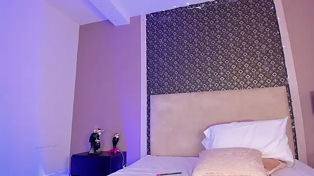 Larissa_Luna live