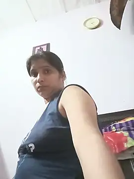 Ritika_singh71 live