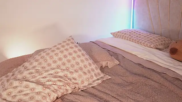 sweetlittlevenus live