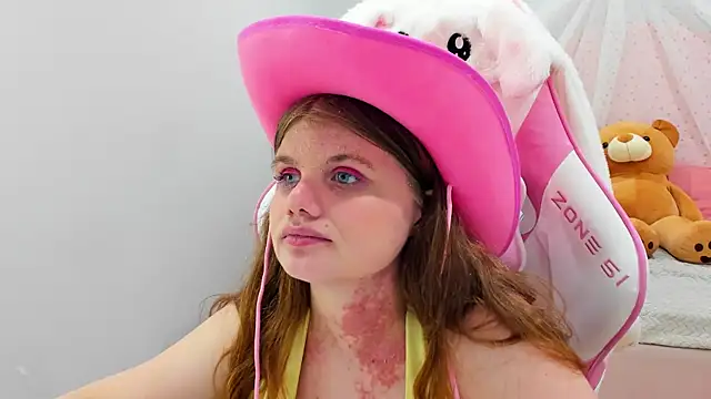 ChloeHalses live