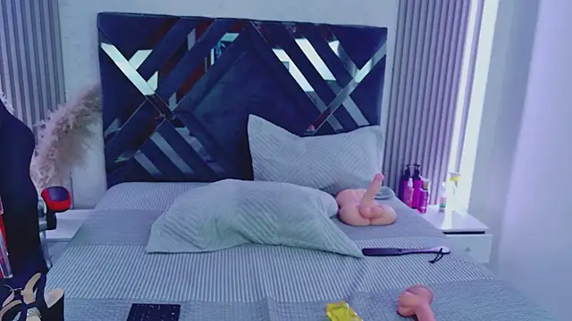AmyTorres_ live