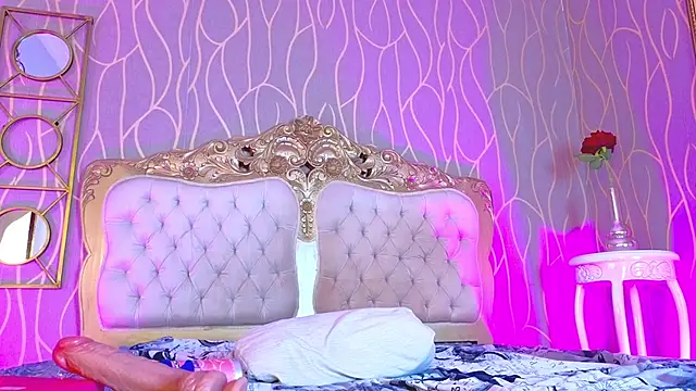 Shanelle__ live