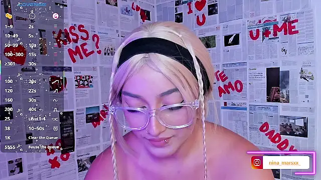 Nina-Mars live