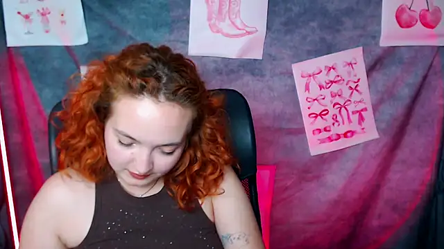 MissAriaa live
