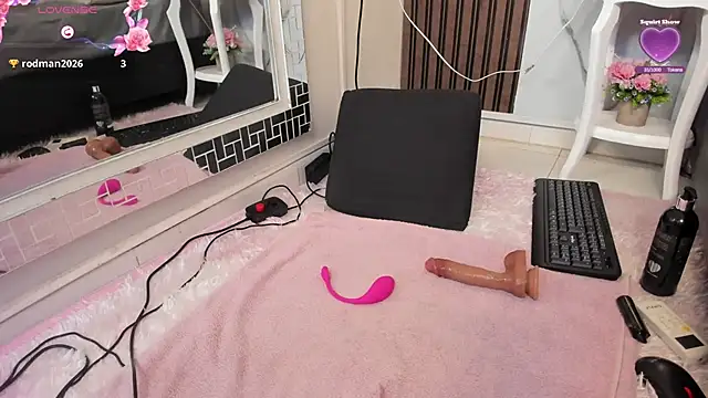 Annyhathatway live