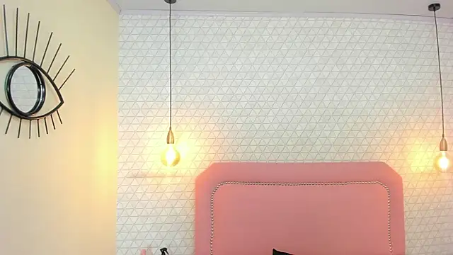 LESLYSIMPSON live
