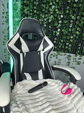 Eva_Kit live