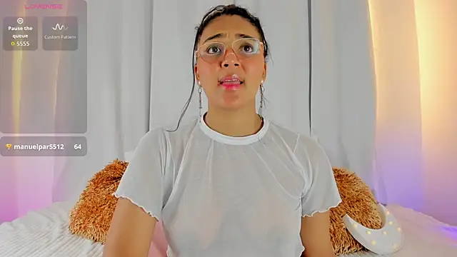Melodymoore_ live