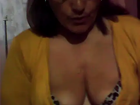 BiancaSteel live