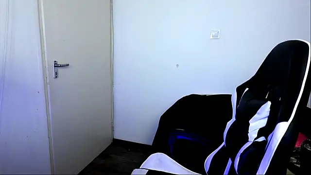 ShyHotNerd live