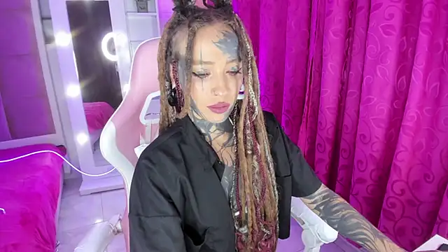 Lucy_Doll8 live