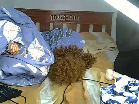 Pretty_tess live