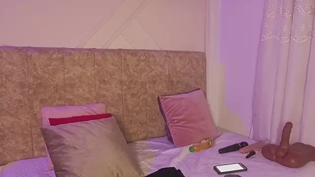 angelinarouse_ live