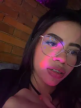Susan_Voltaire live