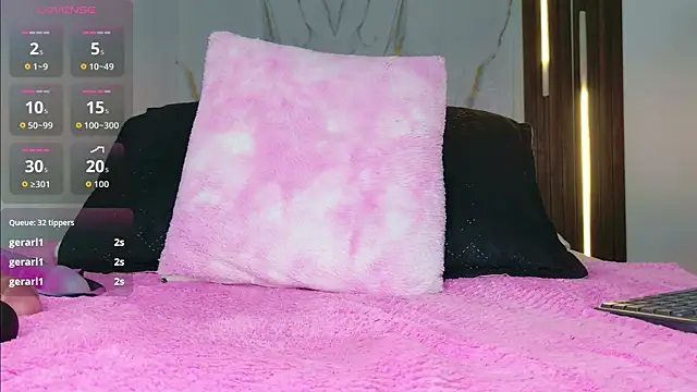 mia_099 live