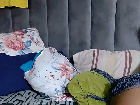 creamyslender23 live