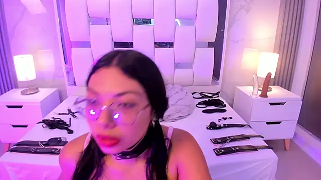 Lana_Hard_As live
