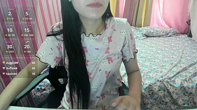 HornyAsianXxX live