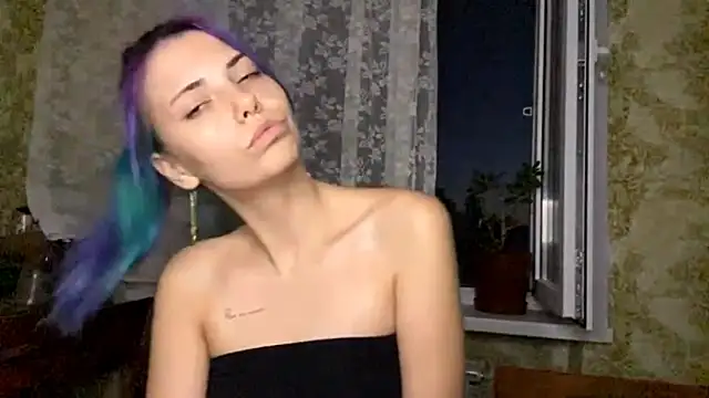 Helen18glo live