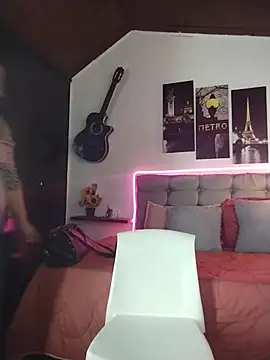 Keyla01_ live