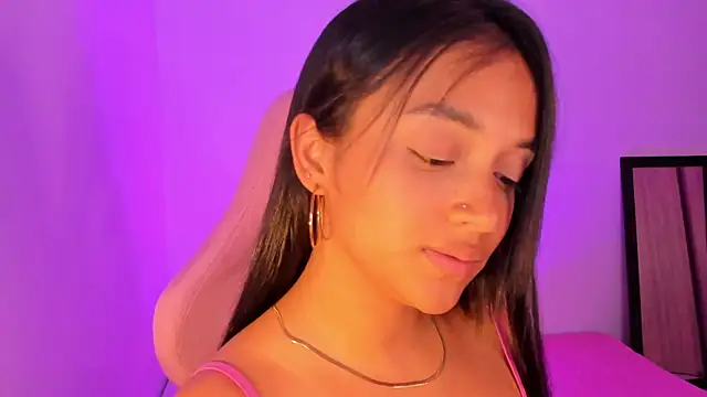 MelanyOconner live