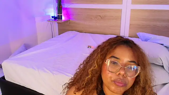 Your_big_ebony_goddness live