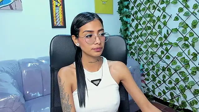 KarlaSlutSkinny__ live