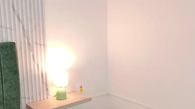 kaia_boobs live