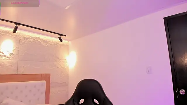 ROXI_MOON1 live