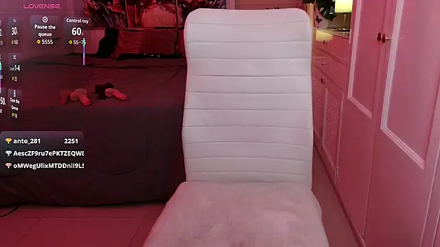 loving_mia live