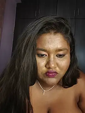 horny_diana live