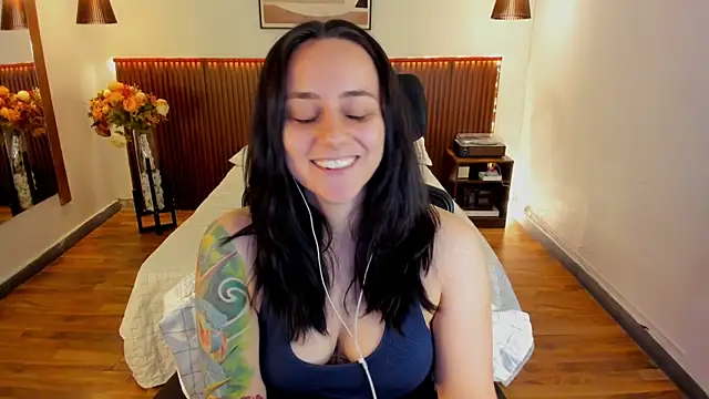 KatherineBond live
