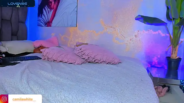 camilawhite__ live