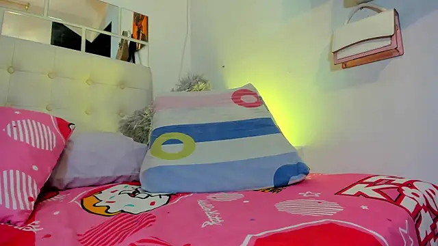 MiaEvans0 live
