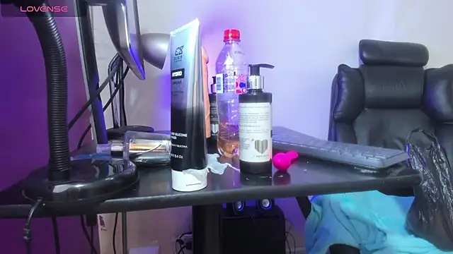 Raven_Lilith live