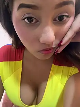Zoe_rousse01 live