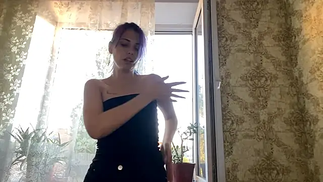 Helen18glo live