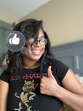 CandyLuxxxx live