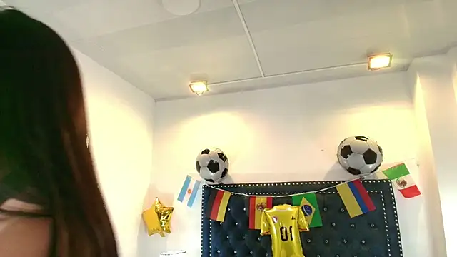Gabriela_milani live