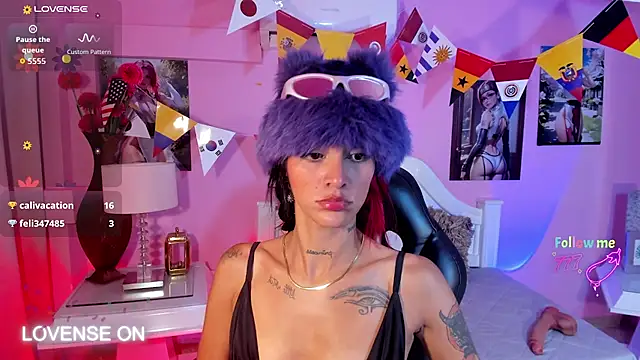 RavynRouge1 live