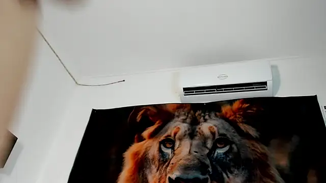 ashley_girl_queen live